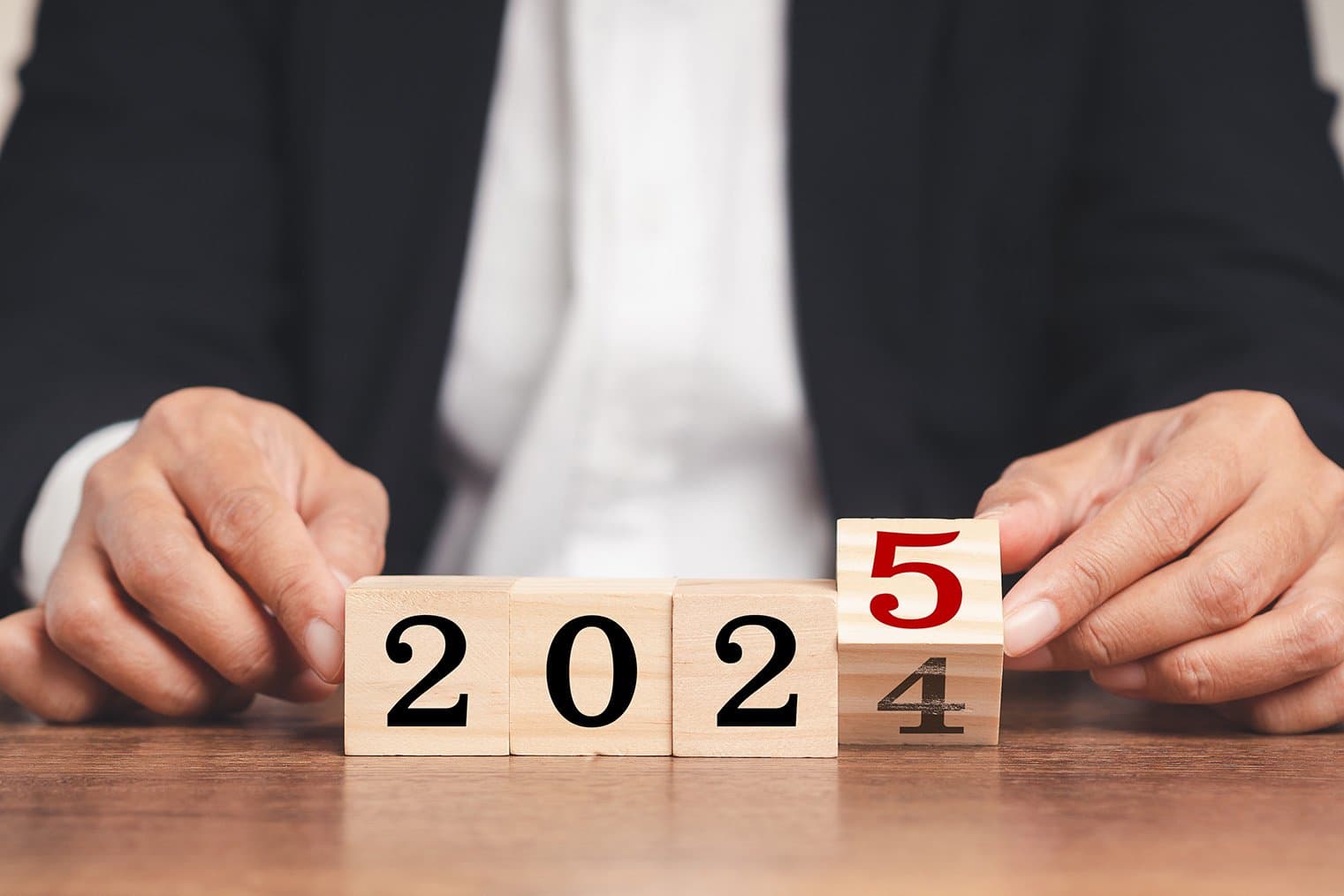 Como o RH pode se preparar para 2025: leis trabalhistas, regras e dicas práticas